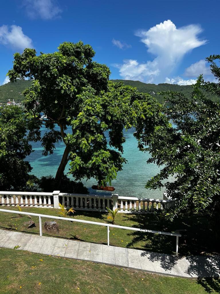 Bequia Plantation Hotel Port Elizabeth Dış mekan fotoğraf